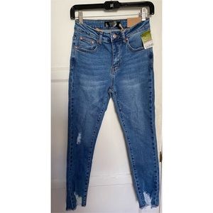 Distressed Ankle Crop Jeans